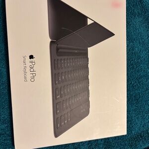 iPad Pro Smart Keyboard